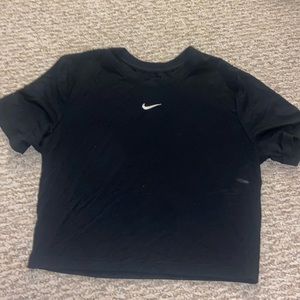 Nike Women’s Slim Fit Tee